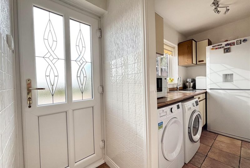 Lock Road, North Cotes, Grimsby, DN36