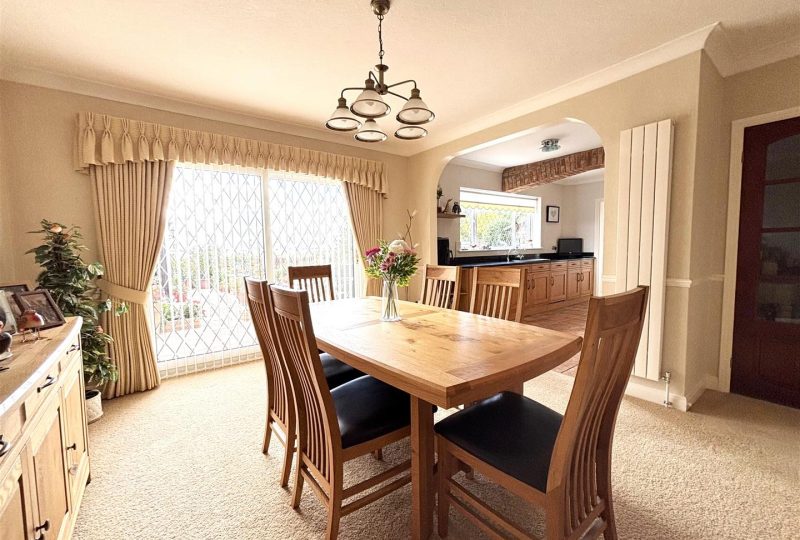 Lock Road, North Cotes, Grimsby, DN36