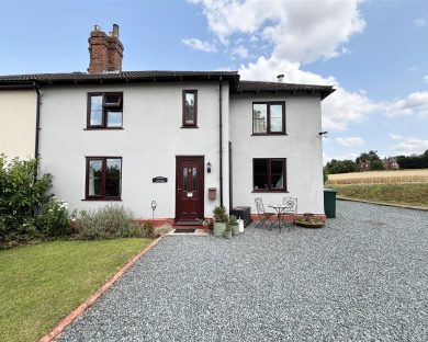/var/www/tes-property.co.uk/public/uploads/169055-Z9NX2WNyOkWIKFjlx-O_PA.jpg