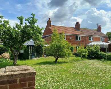 /var/www/tes-property.co.uk/public/uploads/208596-VH1nTQb49E2ONFEryND6zA.jpg