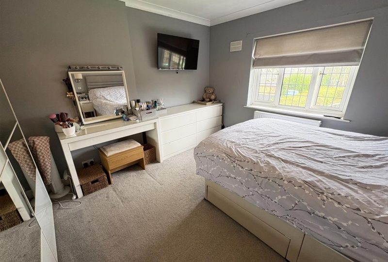 Valiant Road, Manby, Louth, LN11