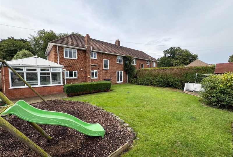 Valiant Road, Manby, Louth, LN11