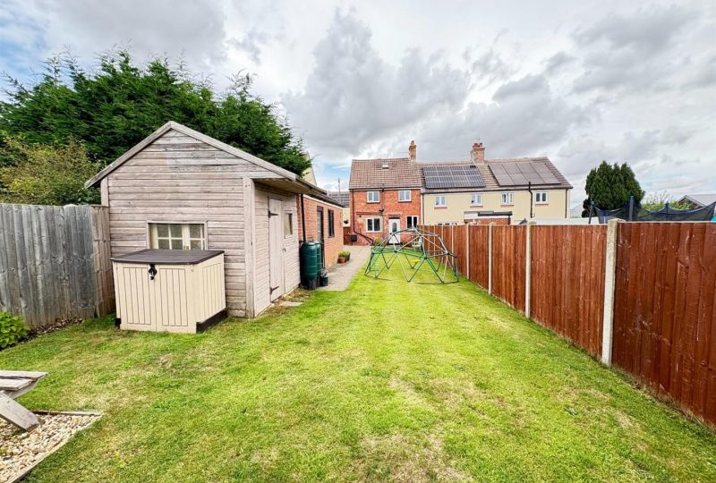 Tennyson Road, Louth, LN11