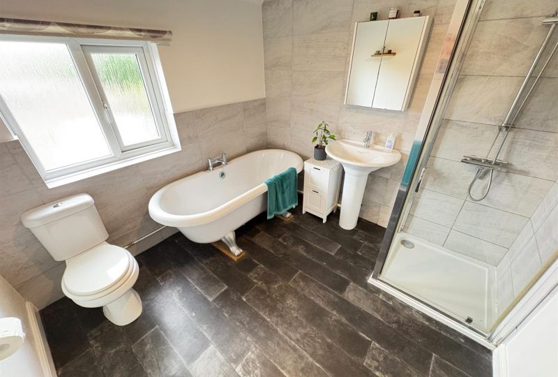 Tennyson Road, Louth, LN11