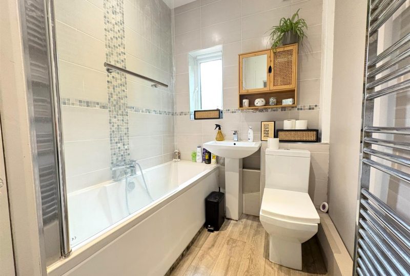 Riverhead Terrace, Louth, LN11