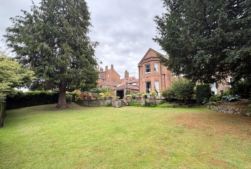 Westgate, Louth, LN11