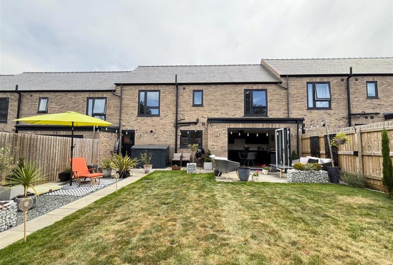 The Riverbank, Louth, LN11