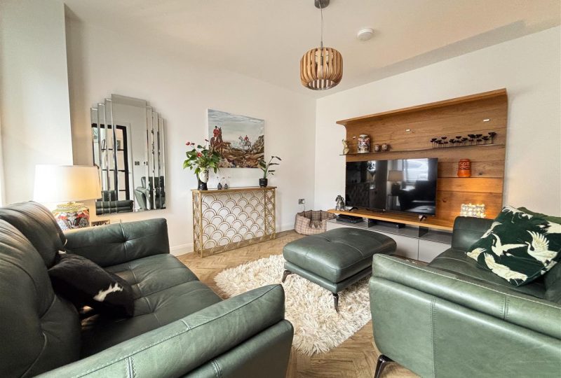 The Riverbank, Louth, LN11