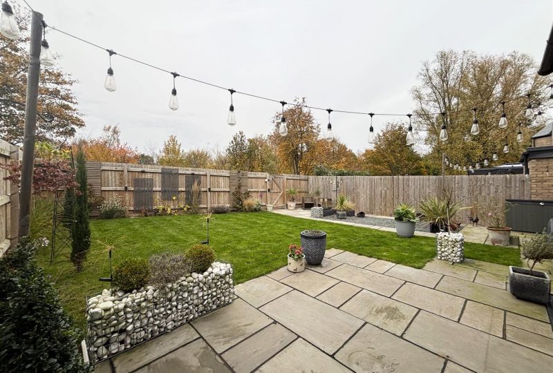 The Riverbank, Louth, LN11