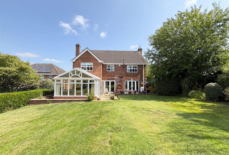Blue Stone Rise, Louth, LN11