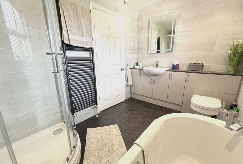 Blue Stone Rise, Louth, LN11