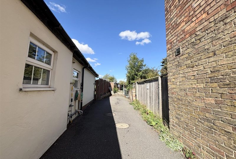 Main Road, Little Carlton, LN11