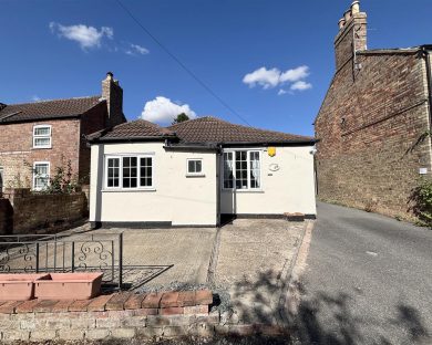 /var/www/tes-property.co.uk/public/uploads/223986-vrrokqBONkuKvVFioLV_RQ.jpg