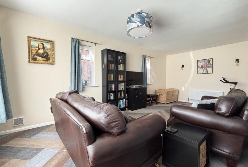 Linda Crescent, Louth