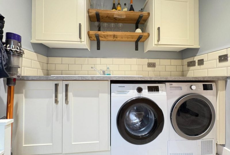 Primrose Hollow, Louth