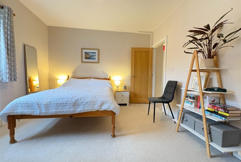 Primrose Hollow, Louth