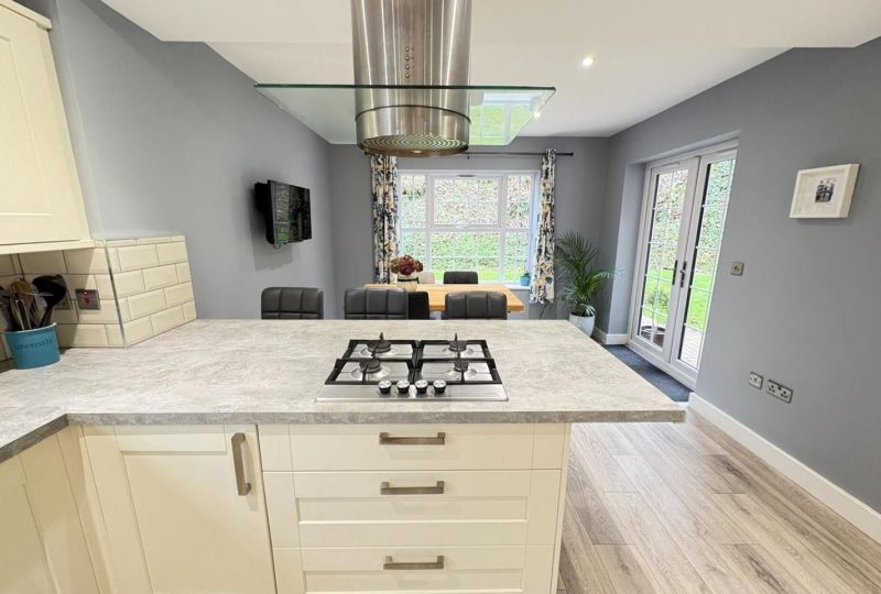 Primrose Hollow, Louth