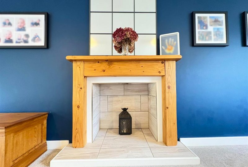 Primrose Hollow, Louth