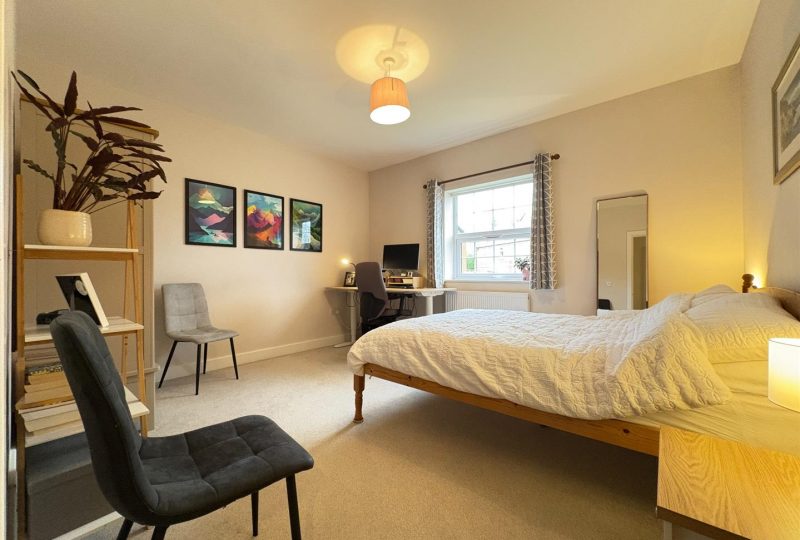 Primrose Hollow, Louth