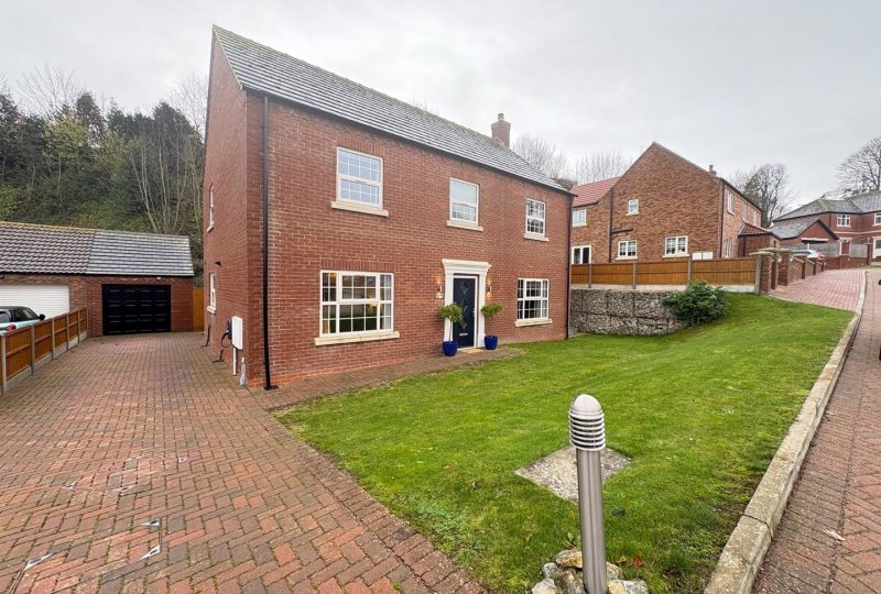 Primrose Hollow, Louth