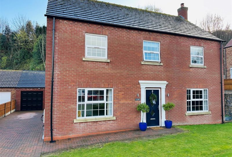 Primrose Hollow, Louth