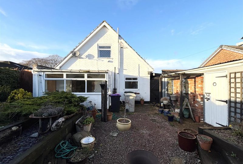 Monks Dyke Road, Louth