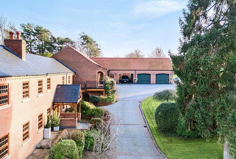 Watery Lane, Little Cawthorpe