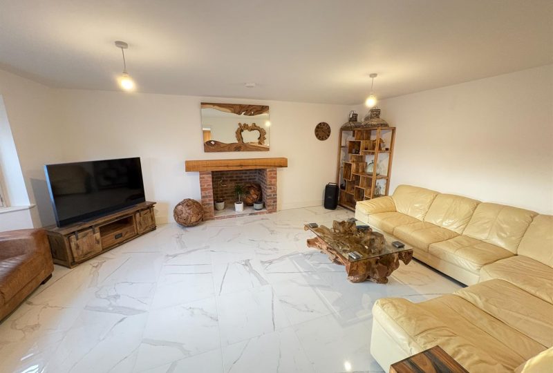 Jacobs Close, Utterby