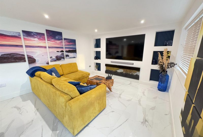 Jacobs Close, Utterby