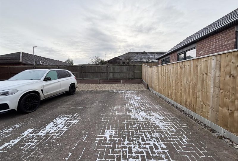 Alexander Drive, Louth