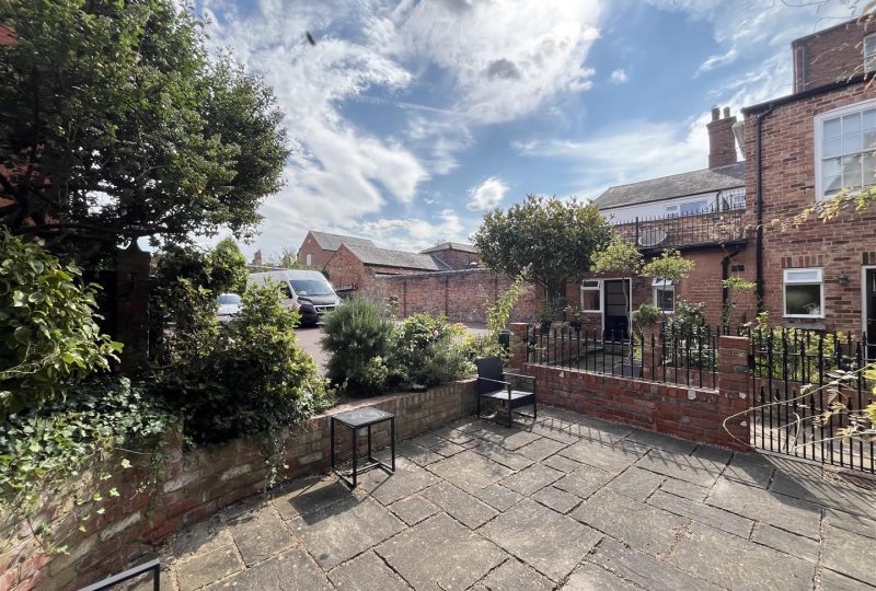 Eastgate, Louth
