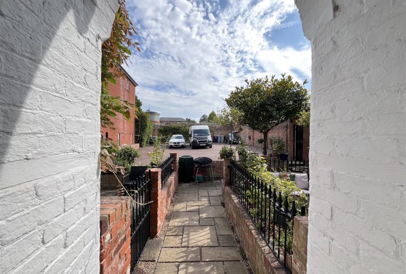 Eastgate, Louth