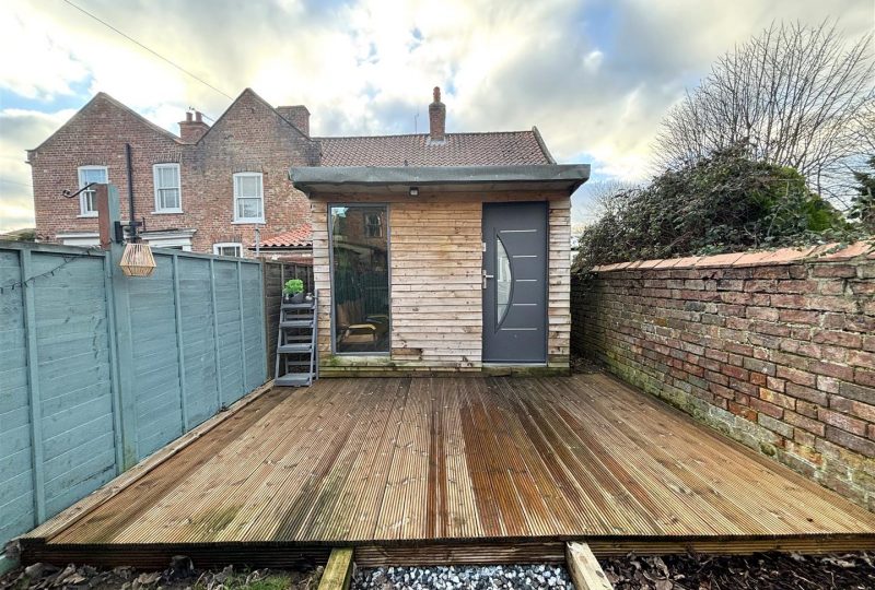 Commercial Road, Louth