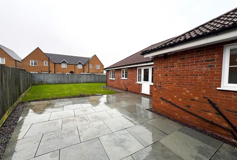 Sunflower Way, Boston