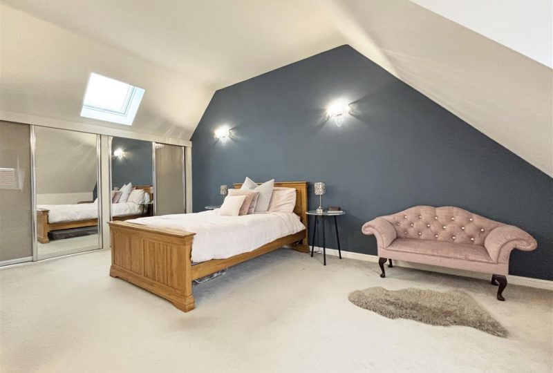 Falcon Avenue, Louth