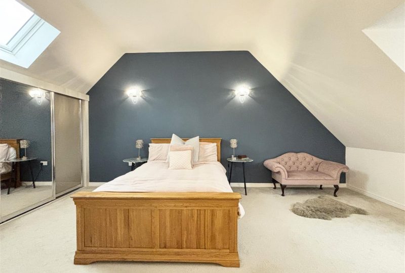 Falcon Avenue, Louth