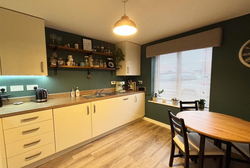 Falcon Avenue, Louth