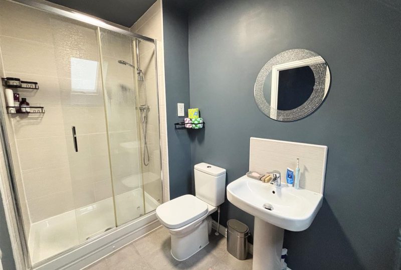 Falcon Avenue, Louth