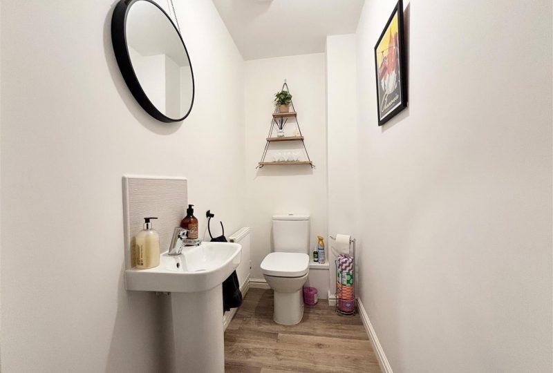 Falcon Avenue, Louth