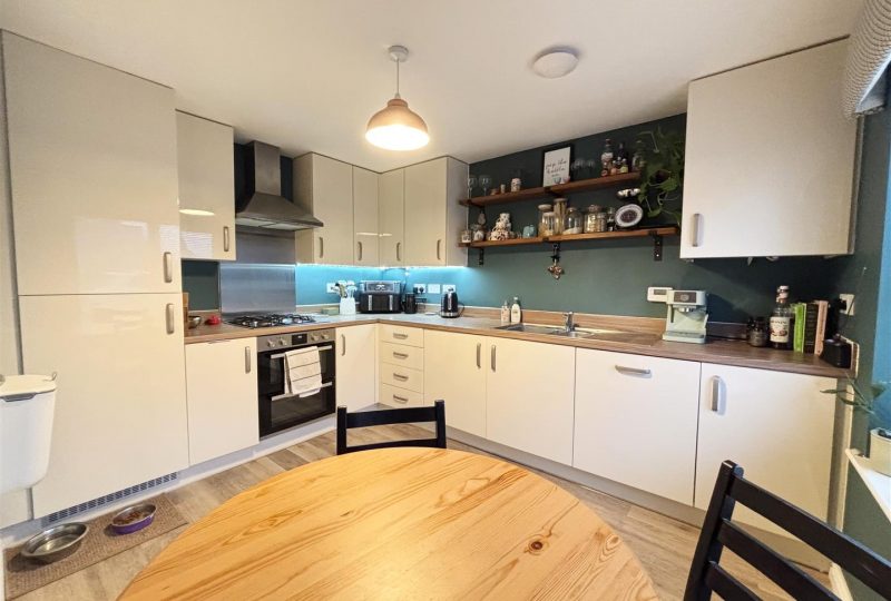 Falcon Avenue, Louth