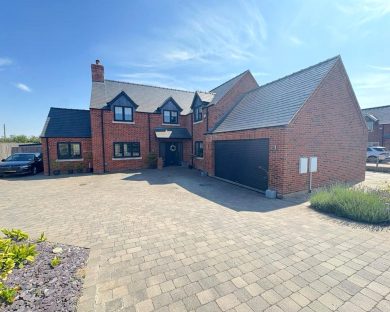 /var/www/tes-property.co.uk/public/uploads/238250-r6Pvh3-k1UqO2QcXK2ojNQ.jpg