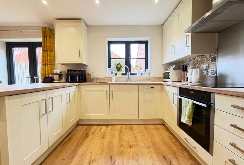 Bee Orchid Way, Louth