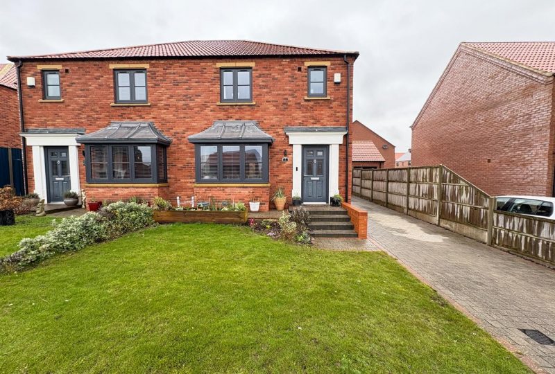 Bee Orchid Way, Louth