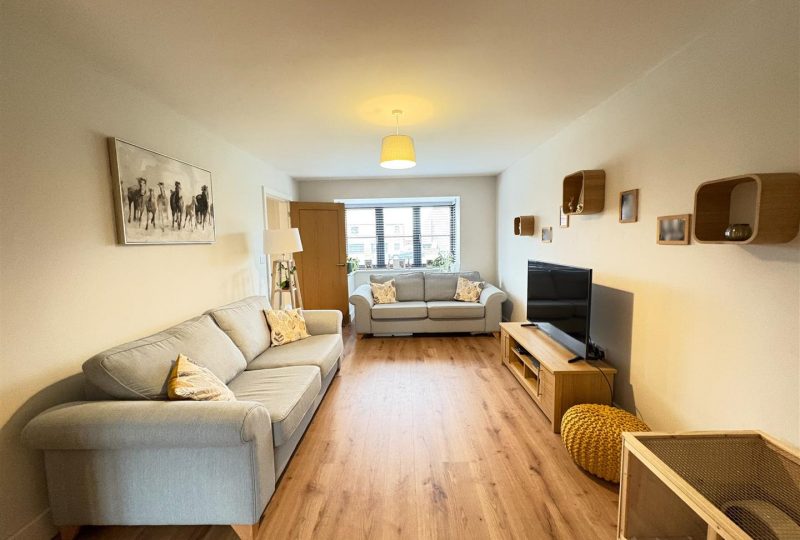 Bee Orchid Way, Louth