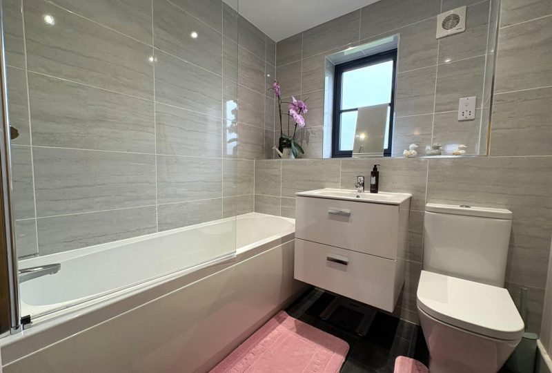 Bee Orchid Way, Louth