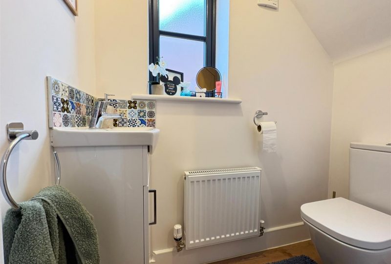 Bee Orchid Way, Louth