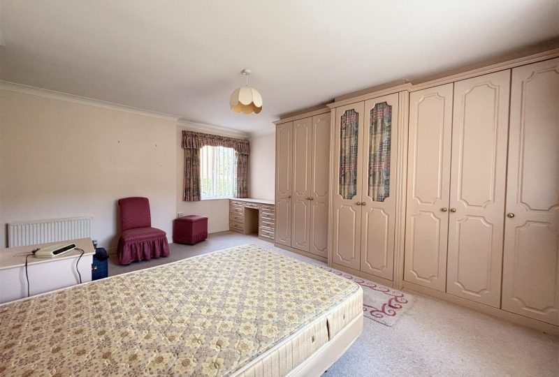 St. James View, Louth