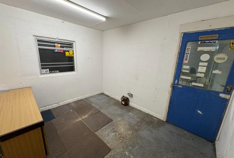 Warwick Road, Fairfield Industrial Estate, Louth