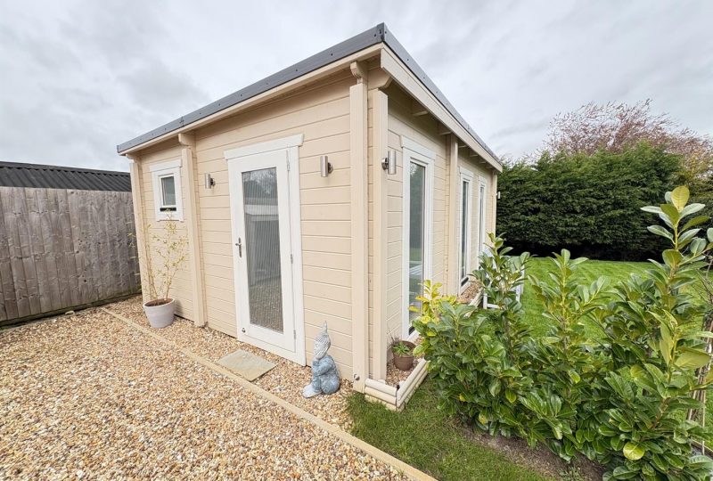 Roberts Meadow, Alvingham, Louth