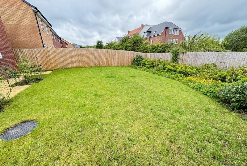 Field Drive, Louth